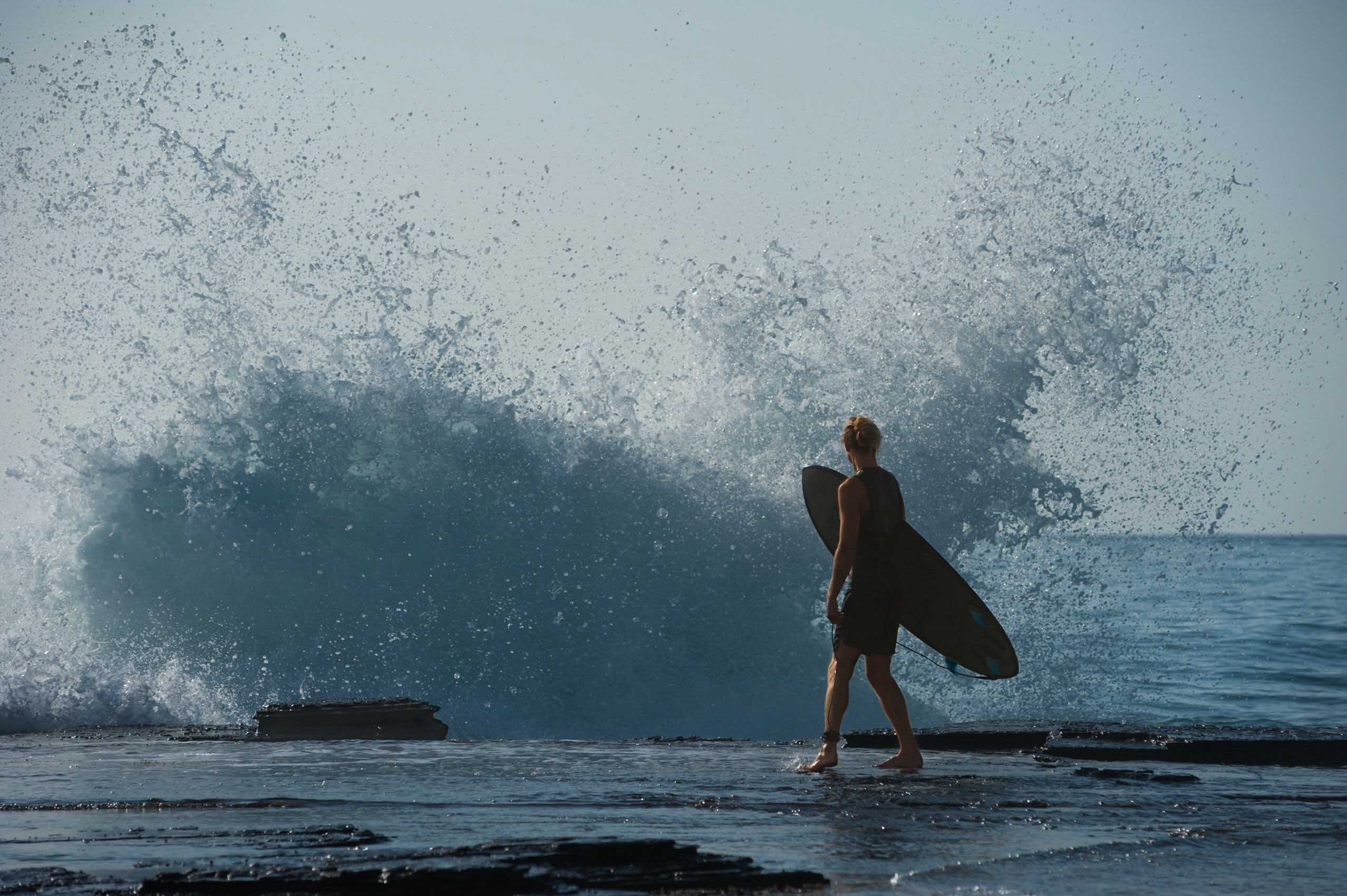 O18-230 going surfing